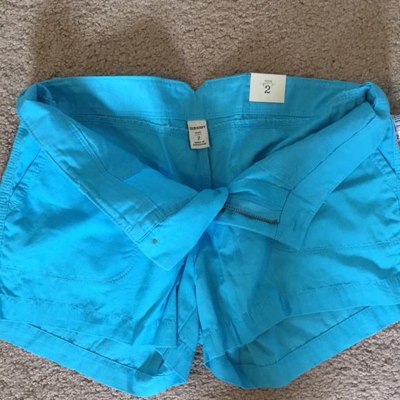 Old Navy shorts - Picture 2 of 4